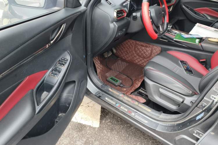 Used CHANGAN OSHAN X5 2021 1.5T DCT Luxury Edition Driver Seat