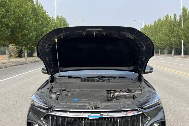 Used CHANGAN OSHAN X5 2021 1.5T DCT Prestige Edition Engine Bay