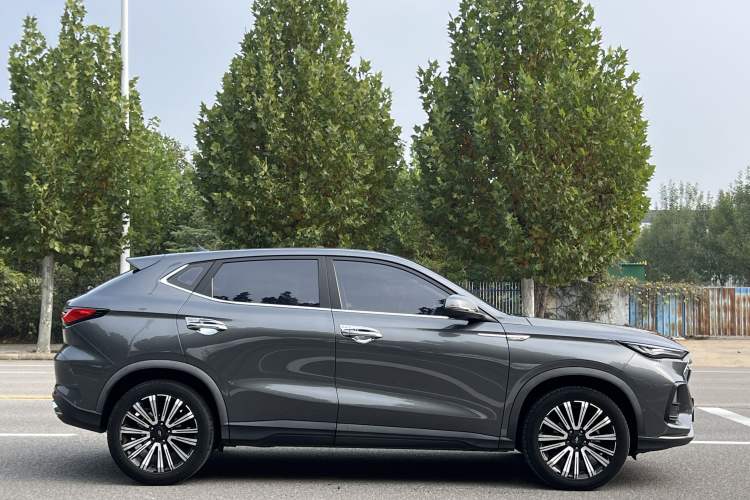 Used CHANGAN OSHAN X5 2021 1.5T DCT Prestige Edition Exterior 11