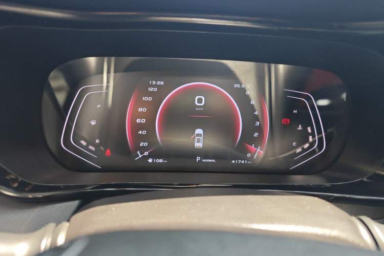Used CHANGAN OSHAN X5 2021 1.5T DCT Prestige Edition Instrument Cluster