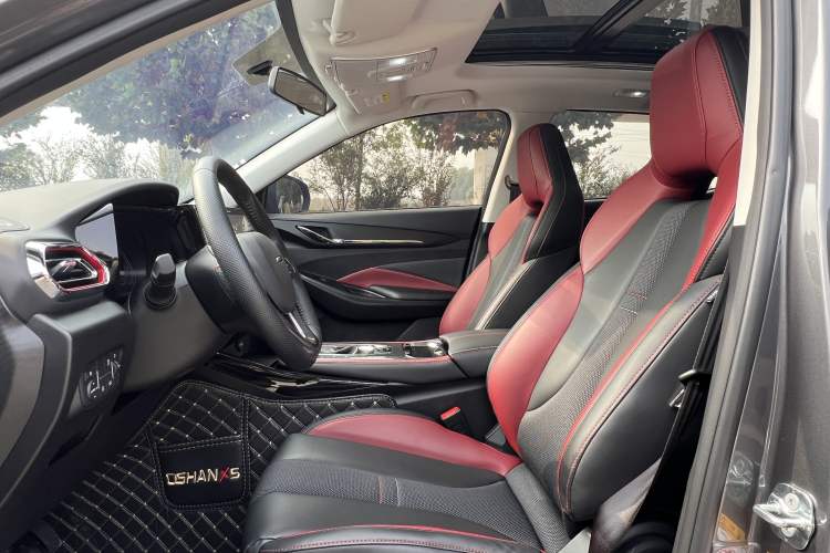 Used CHANGAN OSHAN X5 2021 1.5T DCT Prestige Edition Interior 1