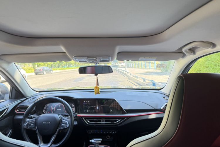 Used CHANGAN OSHAN X5 2021 1.5T DCT Flagship Edition Interior 3