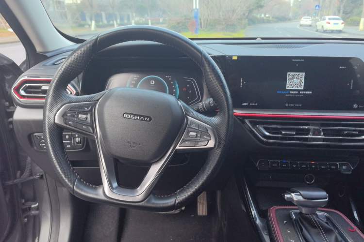 Used CHANGAN OSHAN X5 2021 1.5T DCT Prestige Edition Interior 5
