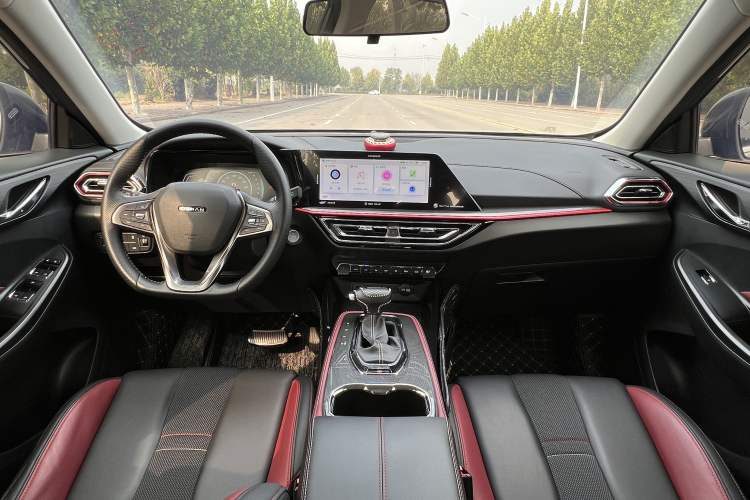 Used CHANGAN OSHAN X5 2021 1.5T DCT Prestige Edition Interior 6