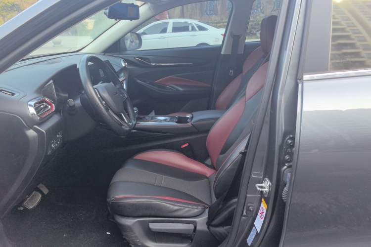 Used CHANGAN OSHAN X5 2021 1.5T DCT Prestige Edition Left Front Seat