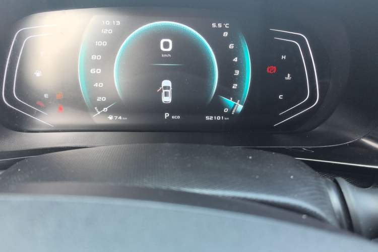Used CHANGAN OSHAN X5 2021 1.5T DCT Prestige Edition Odometer Close Up