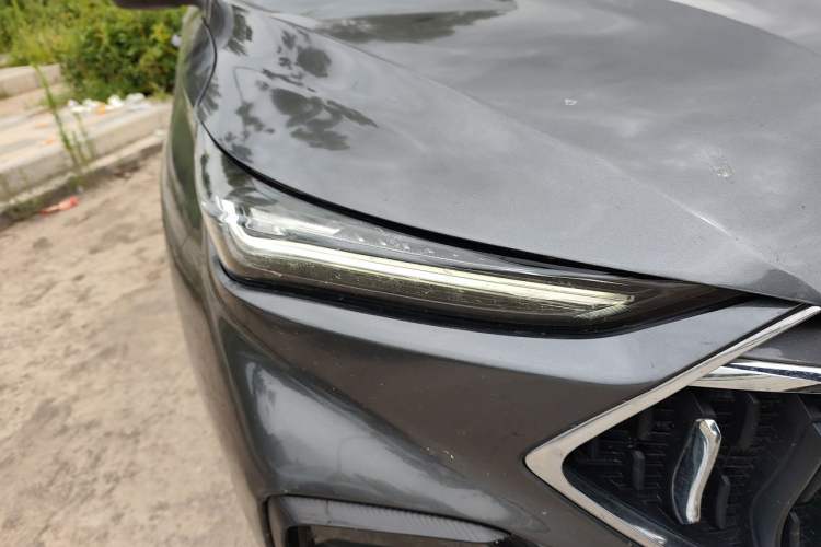 Used CHANGAN OSHAN X5 2021 1.6L CVT Luxury Model Right Front Headlight