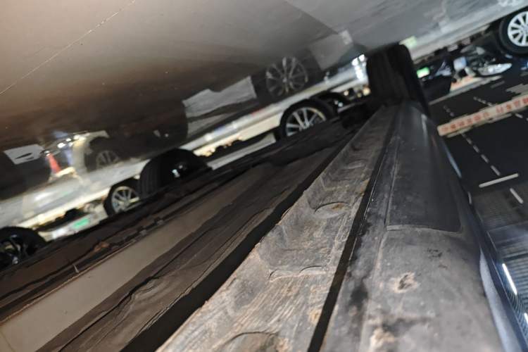 Used CHANGAN OSHAN X5 2021 1.5T DCT Prestige Edition Right Side Sill