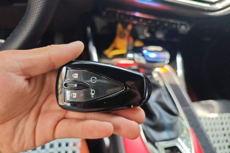 Used CHANGAN OSHAN X5 2021 1.5T DCT Prestige Edition Vehicle Key
