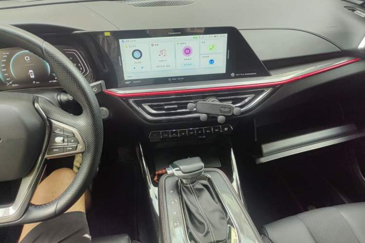 Used CHANGAN OSHAN X5 2021 1.6L CVT Luxury Model Audio And AC Panel