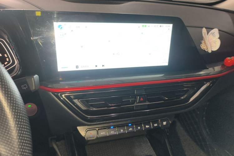 Used CHANGAN OSHAN X5 2021 1.5T DCT Flagship Edition Audio And AC Panel