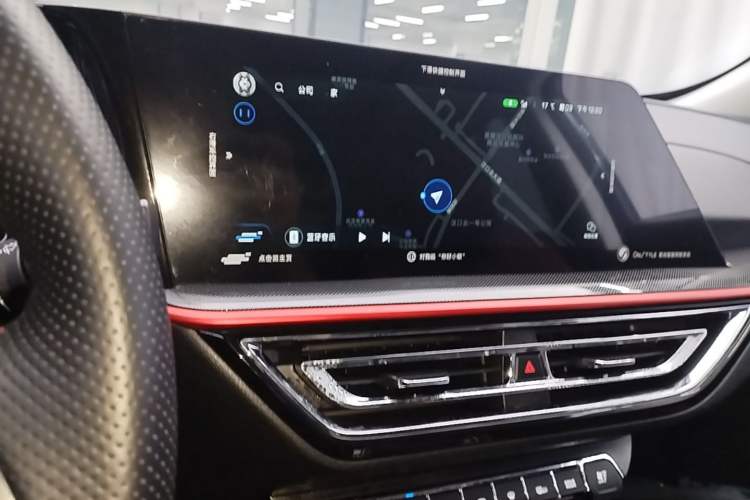 Used CHANGAN OSHAN X5 2021 1.5T DCT Prestige Edition Audio And AC Panel