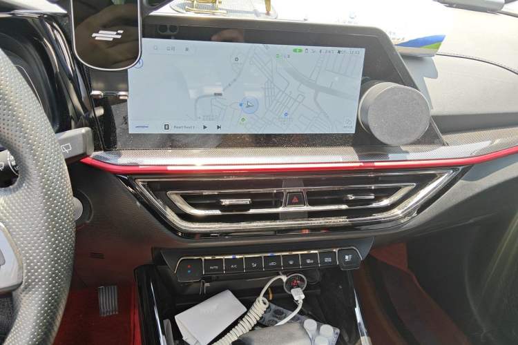 Used CHANGAN OSHAN X5 2021 1.5T DCT Flagship Edition Audio And AC Panel