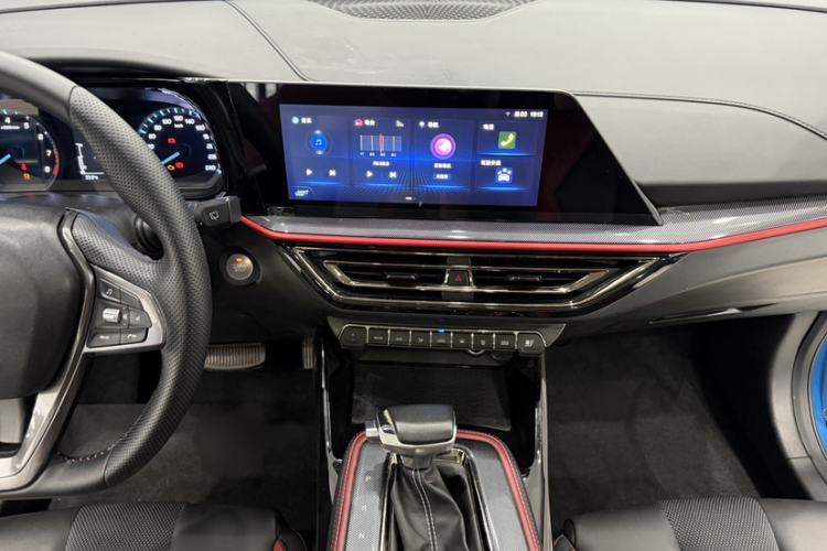 Used CHANGAN OSHAN X5 2021 Revised Version 1.5T DCT Luxury Edition Audio And AC Panel