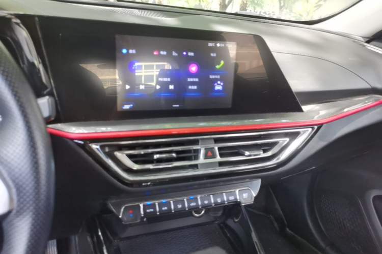 Used CHANGAN OSHAN X5 2021 1.6L CVT Comfort Model Audio And AC Panel