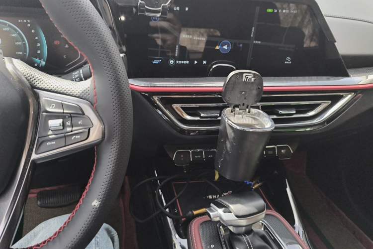 Used CHANGAN OSHAN X5 2021 1.5T DCT Prestige Edition Audio And AC Panel