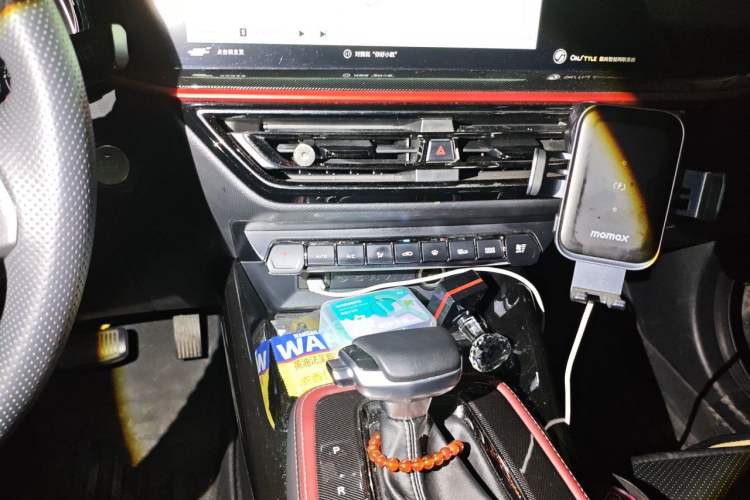 Used CHANGAN OSHAN X5 2021 1.5T DCT Prestige Edition Audio And AC Panel