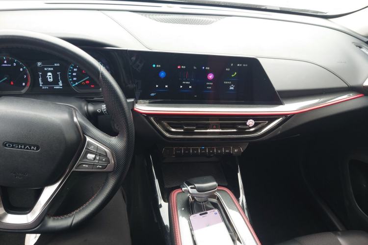 Used CHANGAN OSHAN X5 2021 1.5T DCT Luxury Edition Center Console