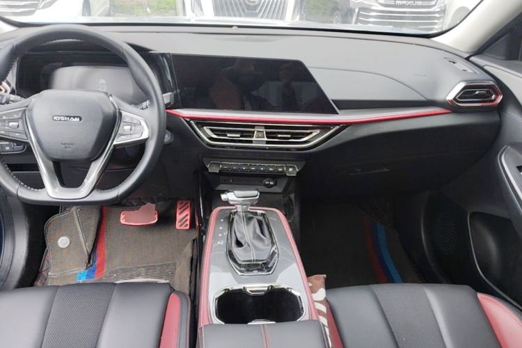 Used CHANGAN OSHAN X5 2021 1.5T DCT Flagship Edition Center Console