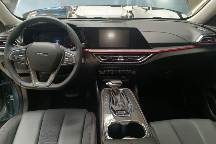 Used CHANGAN OSHAN X5 2021 1.6L CVT Comfort Model Center Console