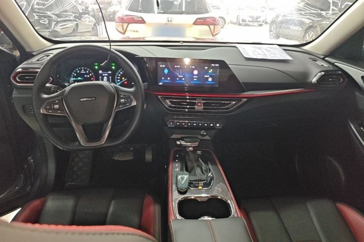 Used CHANGAN OSHAN X5 2021 Revised Version 1.5T DCT Luxury Edition Center Console