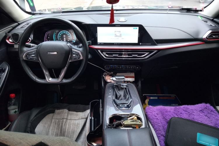 Used CHANGAN OSHAN X5 2021 1.5T DCT Prestige Edition Center Console
