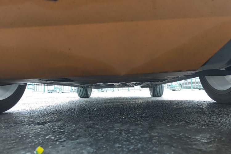 Used CHANGAN OSHAN X5 2021 1.5T DCT Flagship Edition Chassis Front