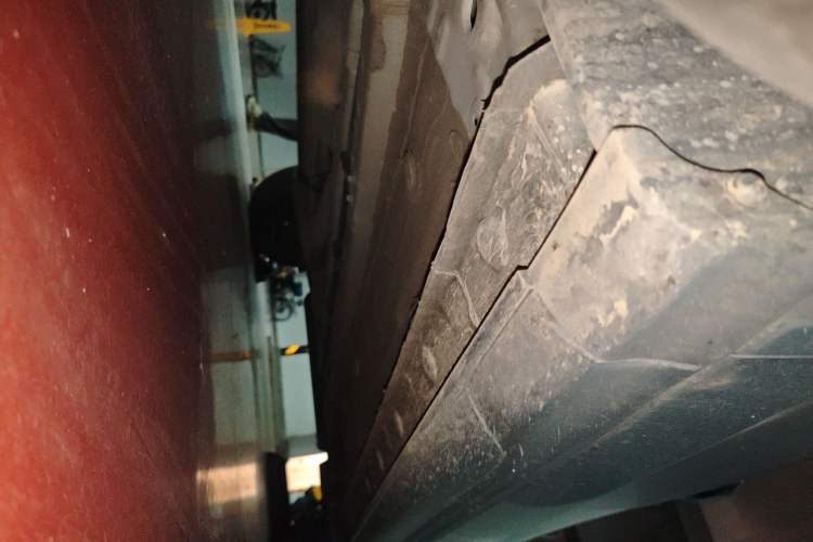 Used CHANGAN OSHAN X5 2021 1.5T DCT Flagship Edition Chassis Front Left