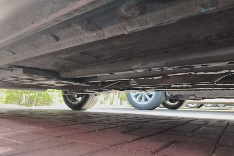 Used CHANGAN OSHAN X5 2021 1.5T DCT Prestige Edition Chassis Front Right