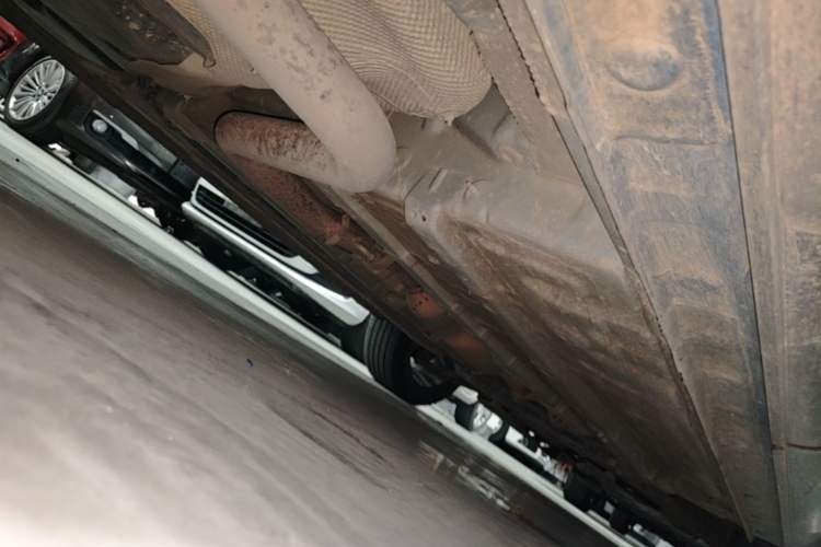 Used CHANGAN OSHAN X5 2021 1.5T DCT Luxury Edition Chassis Rear Right