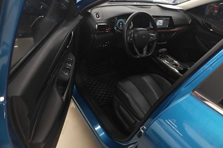 Used CHANGAN OSHAN X5 2021 1.5T DCT Prestige Edition Driver Seat