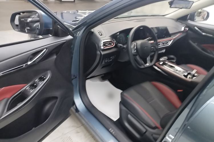 Used CHANGAN OSHAN X5 2021 1.5T DCT Prestige Edition Driver Seat