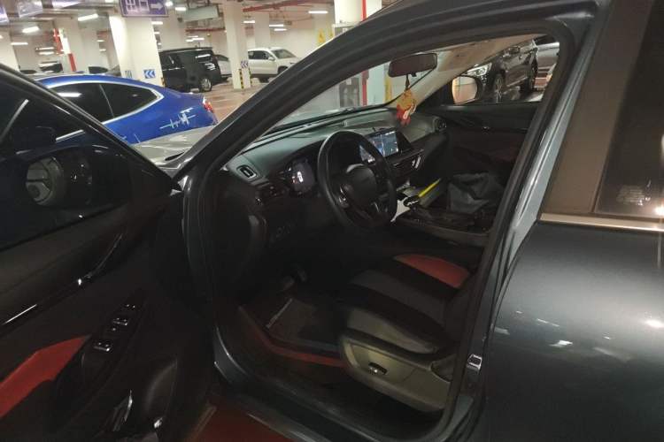 Used CHANGAN OSHAN X5 2021 1.5T DCT Flagship Edition Driver Seat