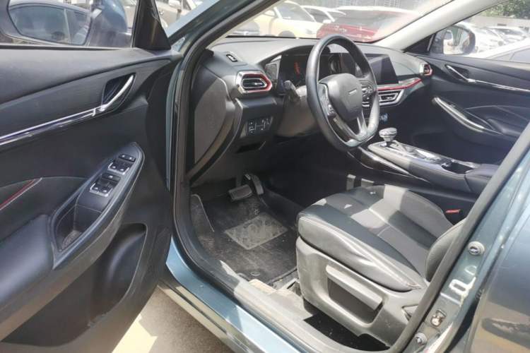 Used CHANGAN OSHAN X5 2021 1.6L CVT Comfort Model Driver Seat