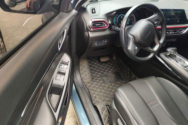 Used CHANGAN OSHAN X5 2021 1.5T DCT Prestige Edition Driver Seat