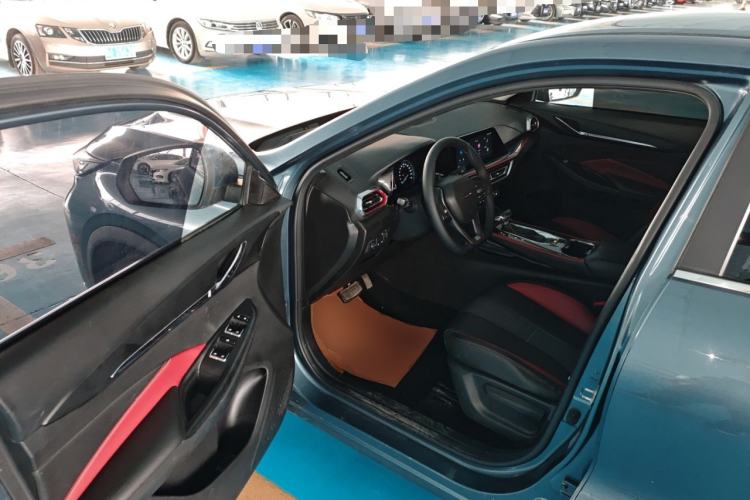 Used CHANGAN OSHAN X5 2021 Revised Version 1.5T DCT Luxury Edition Driver Seat