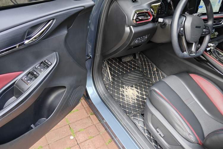 Used CHANGAN OSHAN X5 2021 1.5T DCT Flagship Edition Driver Seat