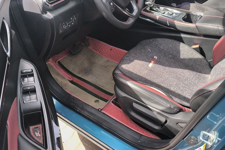 Used CHANGAN OSHAN X5 2021 1.5T DCT Prestige Edition Driver Seat