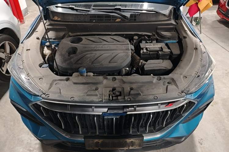 Used CHANGAN OSHAN X5 2021 1.5T DCT Luxury Edition Engine Bay