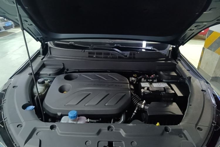 Used CHANGAN OSHAN X5 2021 Revised Version 1.5T DCT Luxury Edition Engine Bay