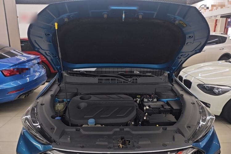 Used CHANGAN OSHAN X5 2021 1.5T DCT Prestige Edition Engine Bay