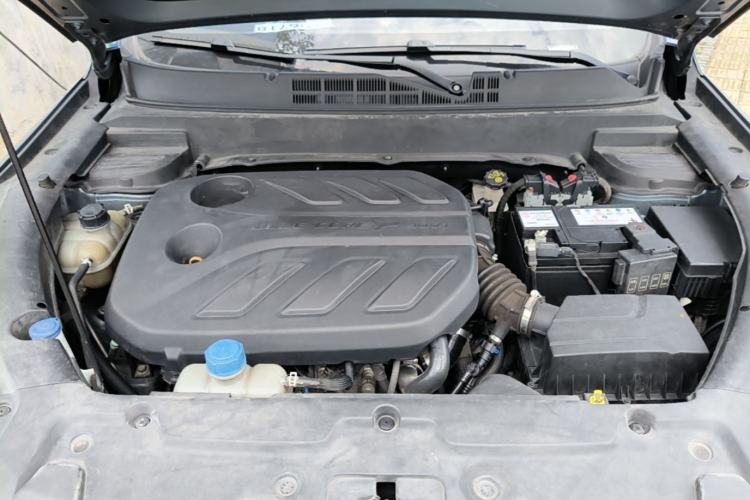 Used CHANGAN OSHAN X5 2021 Revised Version 1.5T DCT Luxury Edition Engine Bay