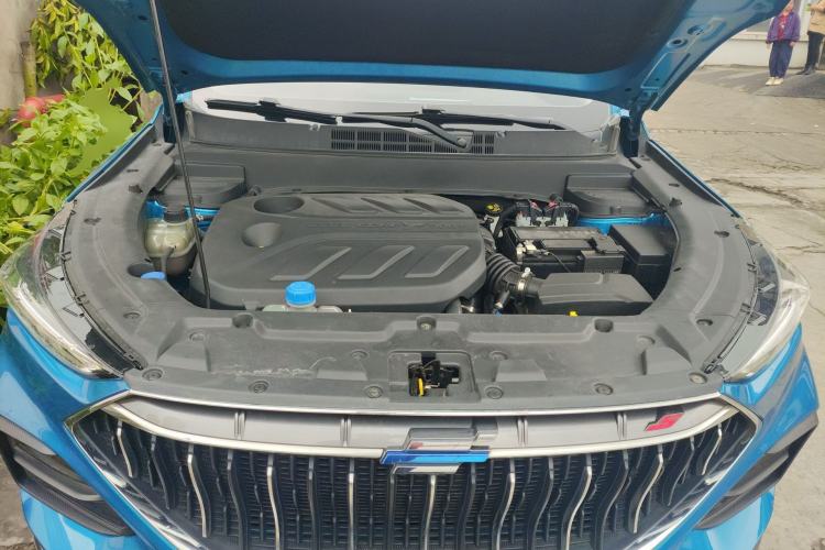 Used CHANGAN OSHAN X5 2021 1.5T DCT Prestige Edition Engine Bay