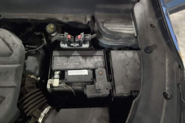 Used CHANGAN OSHAN X5 2021 1.5T DCT Flagship Edition Engine Bay Left