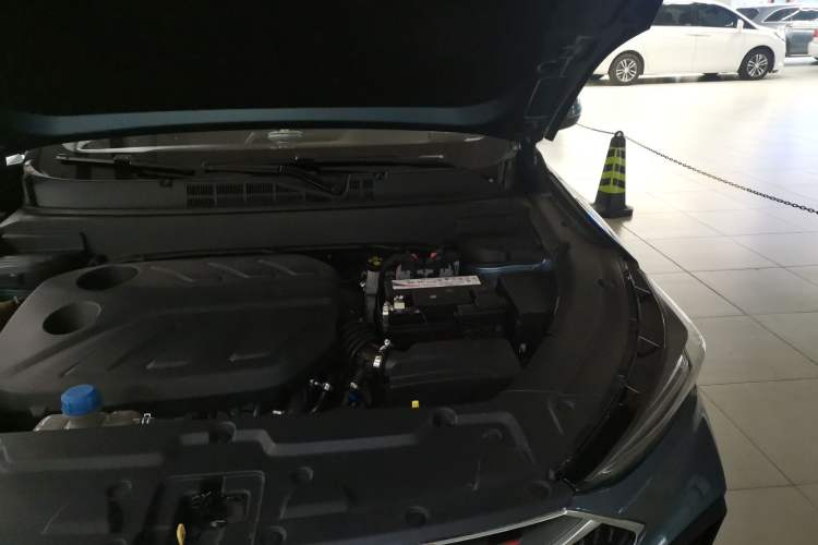 Used CHANGAN OSHAN X5 2021 1.5T DCT Prestige Edition Engine Bay Left