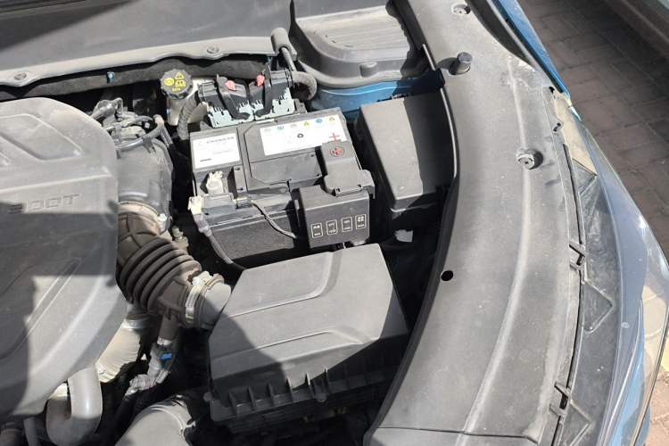 Used CHANGAN OSHAN X5 2021 1.5T DCT Prestige Edition Engine Bay Left