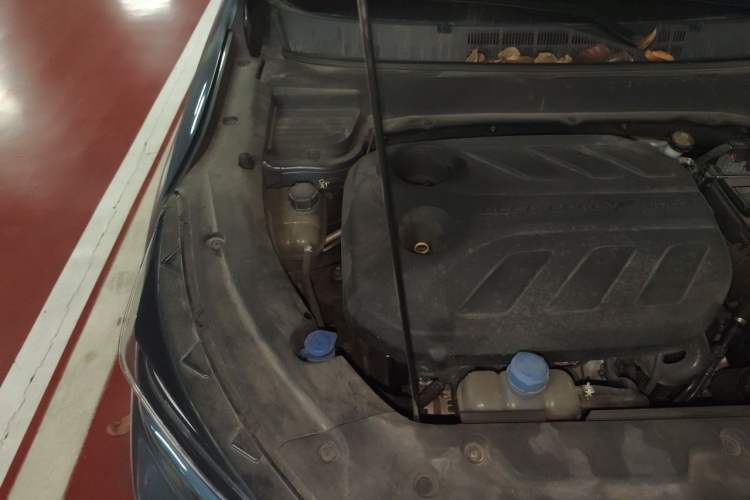 Used CHANGAN OSHAN X5 2021 1.5T DCT Flagship Edition Engine Bay Right