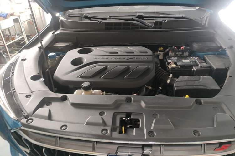 Used CHANGAN OSHAN X5 2021 1.5T DCT Flagship Edition Engine Bay