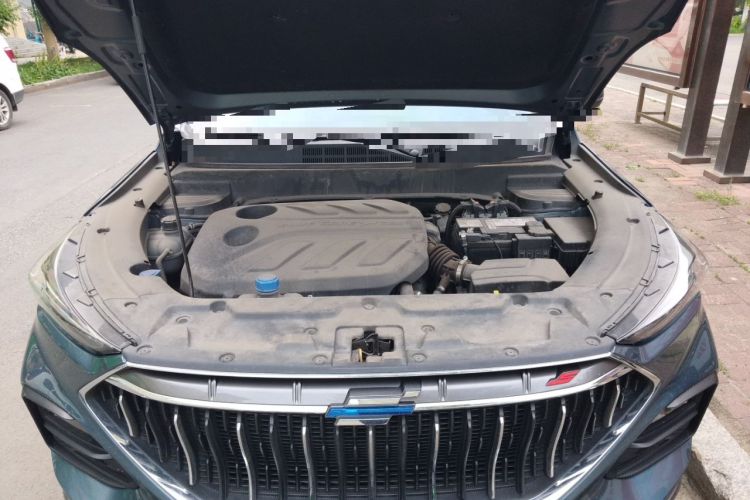 Used CHANGAN OSHAN X5 2021 1.5T DCT Prestige Edition Engine Bay