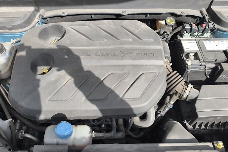 Used CHANGAN OSHAN X5 2021 1.5T DCT Prestige Edition Engine Bay